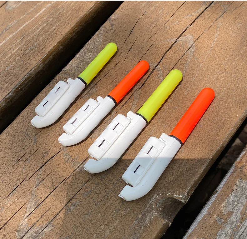 2PCS LED Fishing Luminous Light Stick With CR425 Battery USB Charging Kit Fish Rod Bite Alarm Night Fishing Bobber Pesca Tackle. Night fishing